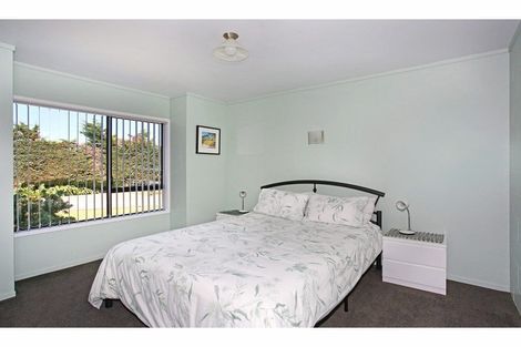 Photo of property in 41 Jack Paterson Road, Opaheke, Papakura, 2584