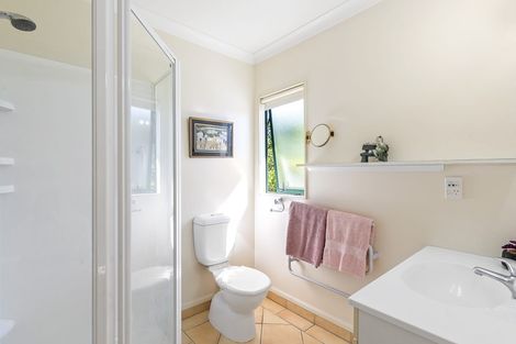 Photo of property in 2 Millennium Hill, Paraparaumu, 5032