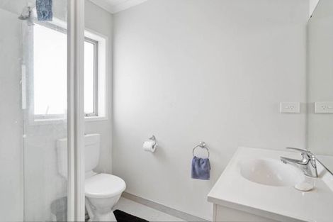 Photo of property in 16 Moira Drive, Tuakau, 2121