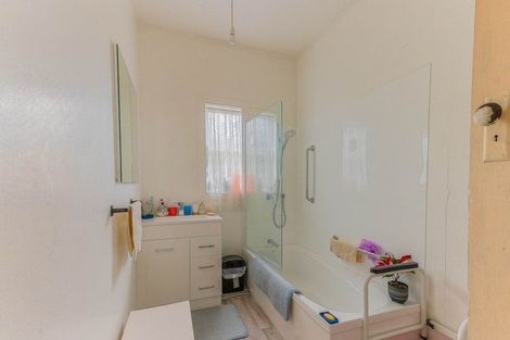 Photo of property in 30 Konini Street, Tawhero, Whanganui, 4501