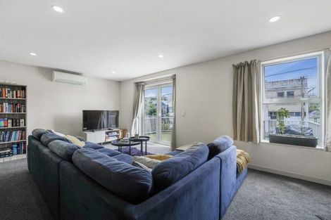 Photo of property in 21u2 Luxford Street, Berhampore, Wellington, 6023