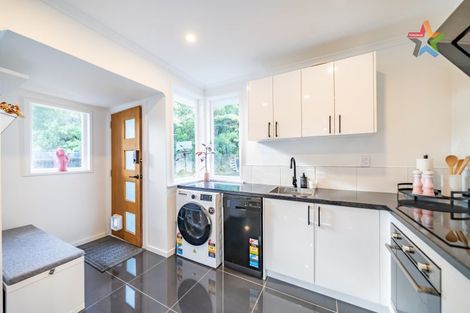 Photo of property in 5/17 Kowhai Street, Naenae, Lower Hutt, 5011