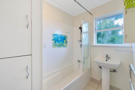 Photo of property in 38 Cyclarama Crescent, Massey, Auckland, 0614