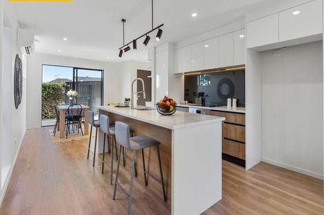 Photo of property in 40e Nikau Street, New Lynn, Auckland, 0600