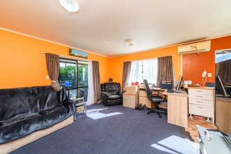 Photo of property in 74 Wyndham Street, Ashhurst, 4810