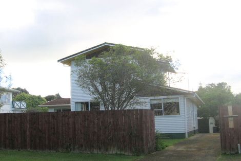 Photo of property in 40 Hartley Terrace, Massey, Auckland, 0614