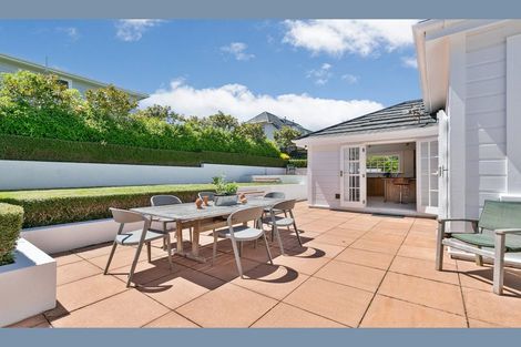 Photo of property in 15 Lucknow Terrace, Khandallah, Wellington, 6035