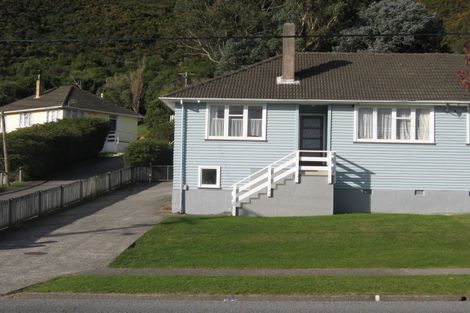 Photo of property in 2/184 Waddington Drive, Naenae, Lower Hutt, 5011
