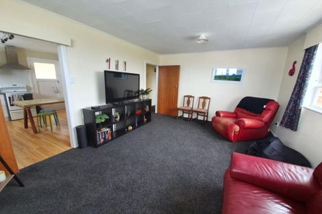 Photo of property in 33 Findlay Street, Moturoa, New Plymouth, 4310