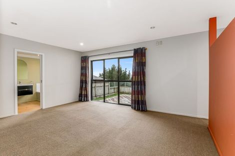Photo of property in 26 Aspiring Terrace, Aotea, Porirua, 5024