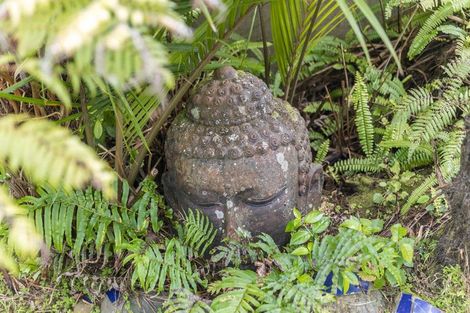 Photo of property in 11 Te Ahuahu Road, Piha, New Lynn, 0772