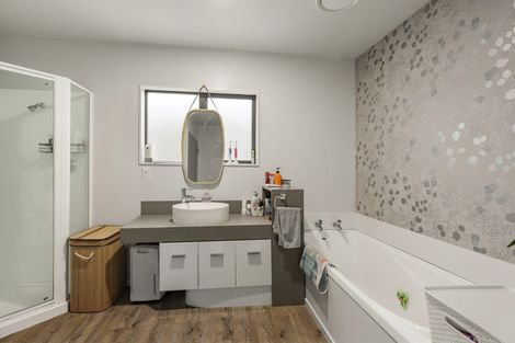 Photo of property in 70b Buckley Road, Southgate, Wellington, 6023