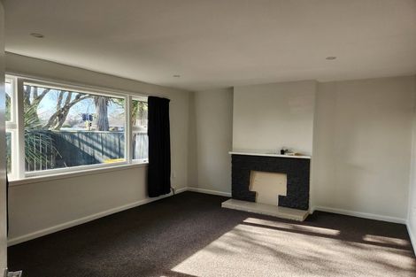 Photo of property in 105 Memorial Avenue, Burnside, Christchurch, 8053