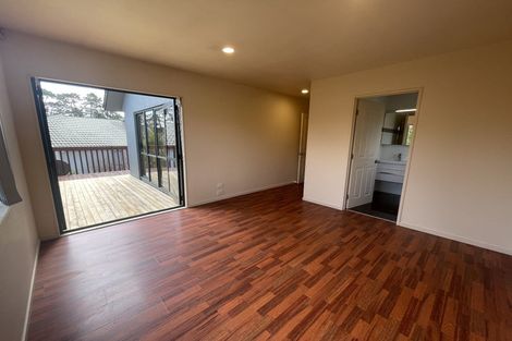 Photo of property in 8 Blethyn Place, Te Atatu South, Auckland, 0610