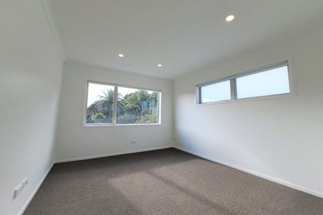 Photo of property in 37 Merriefield Avenue, Forrest Hill, Auckland, 0620