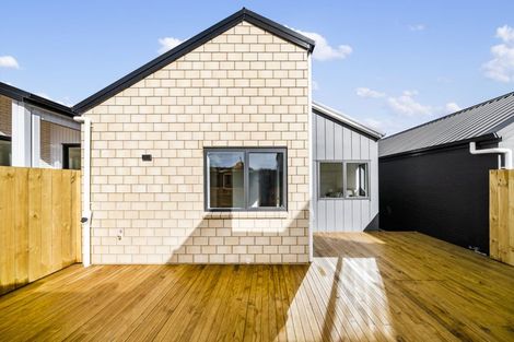 Photo of property in 42 Biokovo Street, Massey, 0614