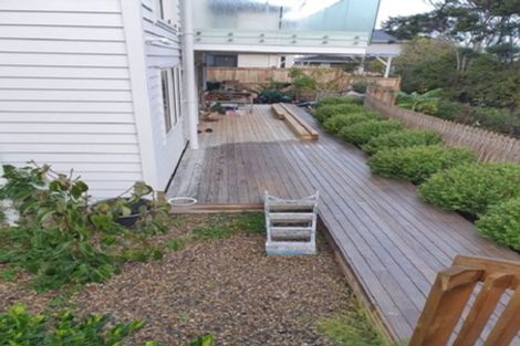 Photo of property in 140 Greenhithe Road, Greenhithe, Auckland, 0632