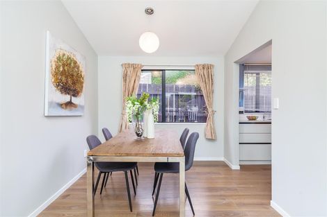 Photo of property in 2/11 Brookfield Road, Te Atatu Peninsula, Auckland, 0610