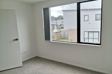 Photo of property in 9b Poruru Close, Papakura, 2110