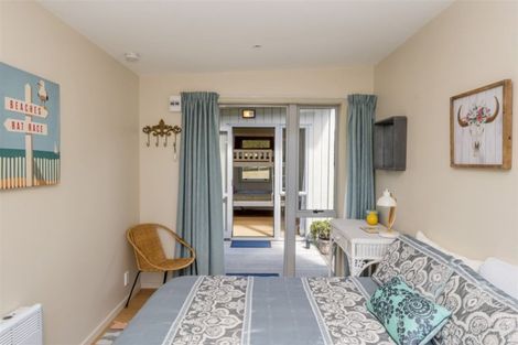 Photo of property in 37 Sarah Street, Waikawa Beach, Manakau, 5573