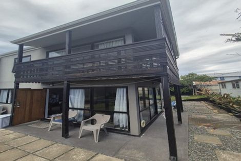 Photo of property in 15 Keppel Street, Porangahau, 4291