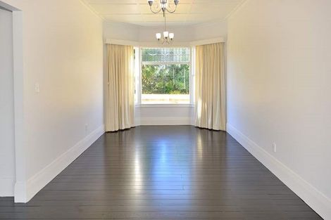 Photo of property in 267 Hobsonville Road, Hobsonville, Auckland, 0618