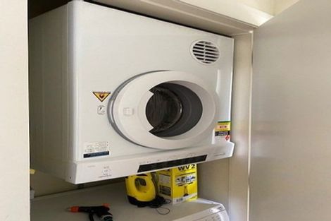 Photo of property in 33a Sugarloaf Road, Brooklyn, Wellington, 6021