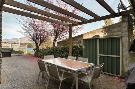 Photo of property in Rahiri Apartments, 1/23 Adelaide Street, Queenstown, 9300