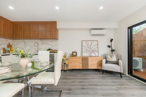 Photo of property in 20 Sabot Place, Massey, Auckland, 0614