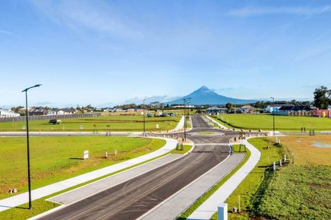 Photo of property in 74 Turuturu Road, Hawera, 4674