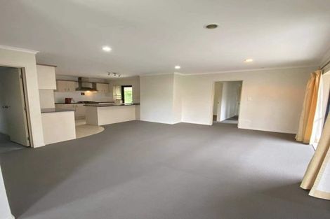 Photo of property in 24 Donegal Park Drive, Flat Bush, Auckland, 2019