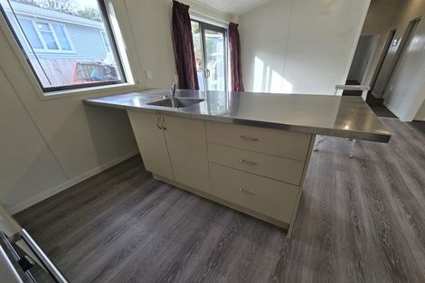 Photo of property in 23b Dorset Grove, Cannons Creek, Porirua, 5024