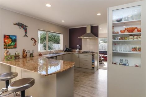 Photo of property in 6c Faber Place, Inglewood, 4330