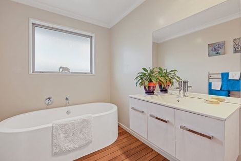 Photo of property in 1238 Two Chain Road, Swannanoa, 7475