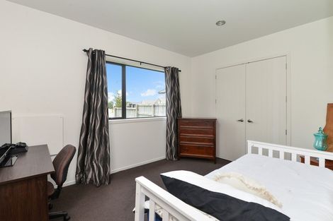 Photo of property in 15 Te Ironui Place, Huntington, Hamilton, 3210