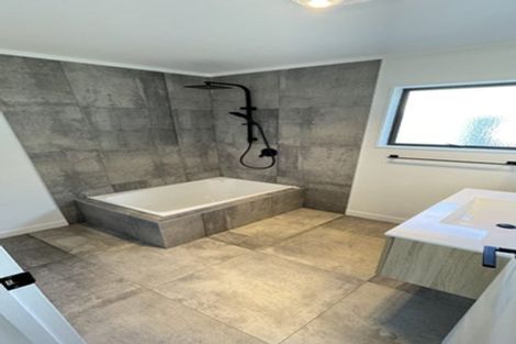 Photo of property in 134a Mcleod Road, Te Atatu South, Auckland, 0610