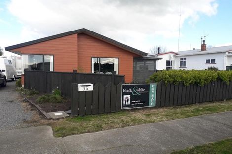 Photo of property in 35 Jellicoe Street, Waipukurau, 4200