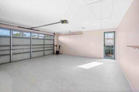 Photo of property in 24 Tauranga Place, Orewa, 0931