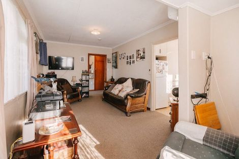 Photo of property in 24 Grey Street, Shannon, 4821