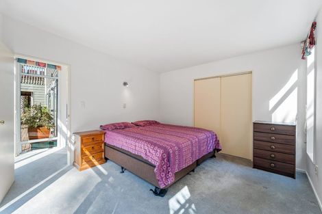 Photo of property in 2/17 Infidel Place, Torbay, Auckland, 0630