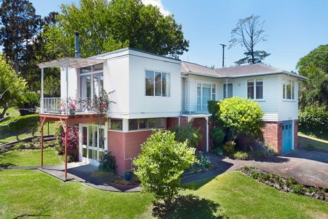 Photo of property in 12 Carter Road, Oratia, Auckland, 0604