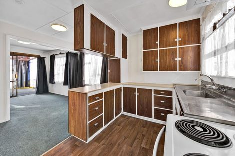 Photo of property in 102 Brecon Road, Stratford, 4332