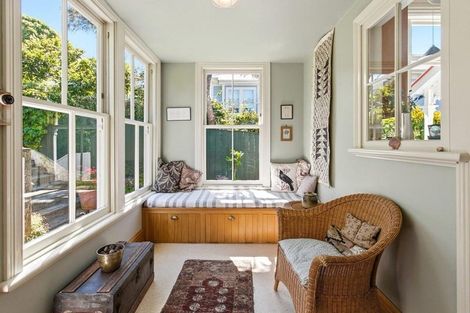 Photo of property in 12 Fairview Crescent, Kelburn, Wellington, 6012