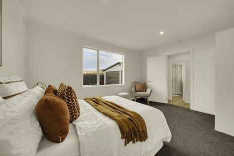 Photo of property in 15 Roberts Road, Hei Hei, Christchurch, 8042