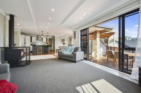 Photo of property in 9 Northvale Place, Pukekohe, 2120