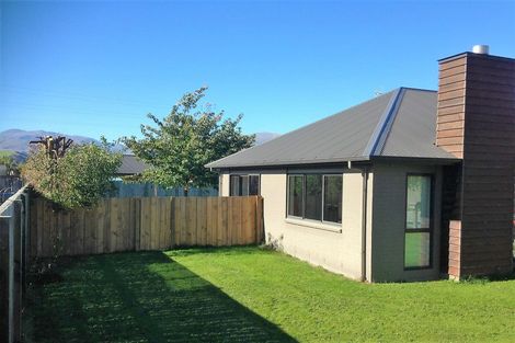 Photo of property in 16 Herries Lane, Lake Hayes, Queenstown, 9304