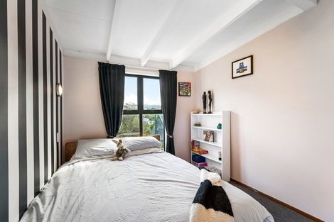 Photo of property in 8f5 Elphinstone Avenue, Strathmore Park, Wellington, 6022