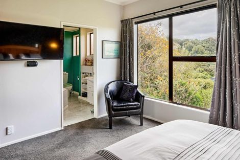 Photo of property in 18 Solander Place, Whitby, Porirua, 5024