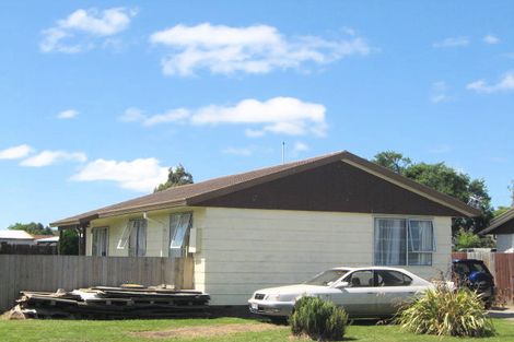 Photo of property in 5 Malabar Crescent, Broomfield, Christchurch, 8042