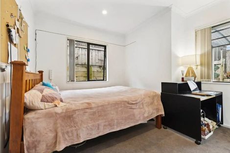 Photo of property in 18a Christmas Road, Manurewa, Auckland, 2102